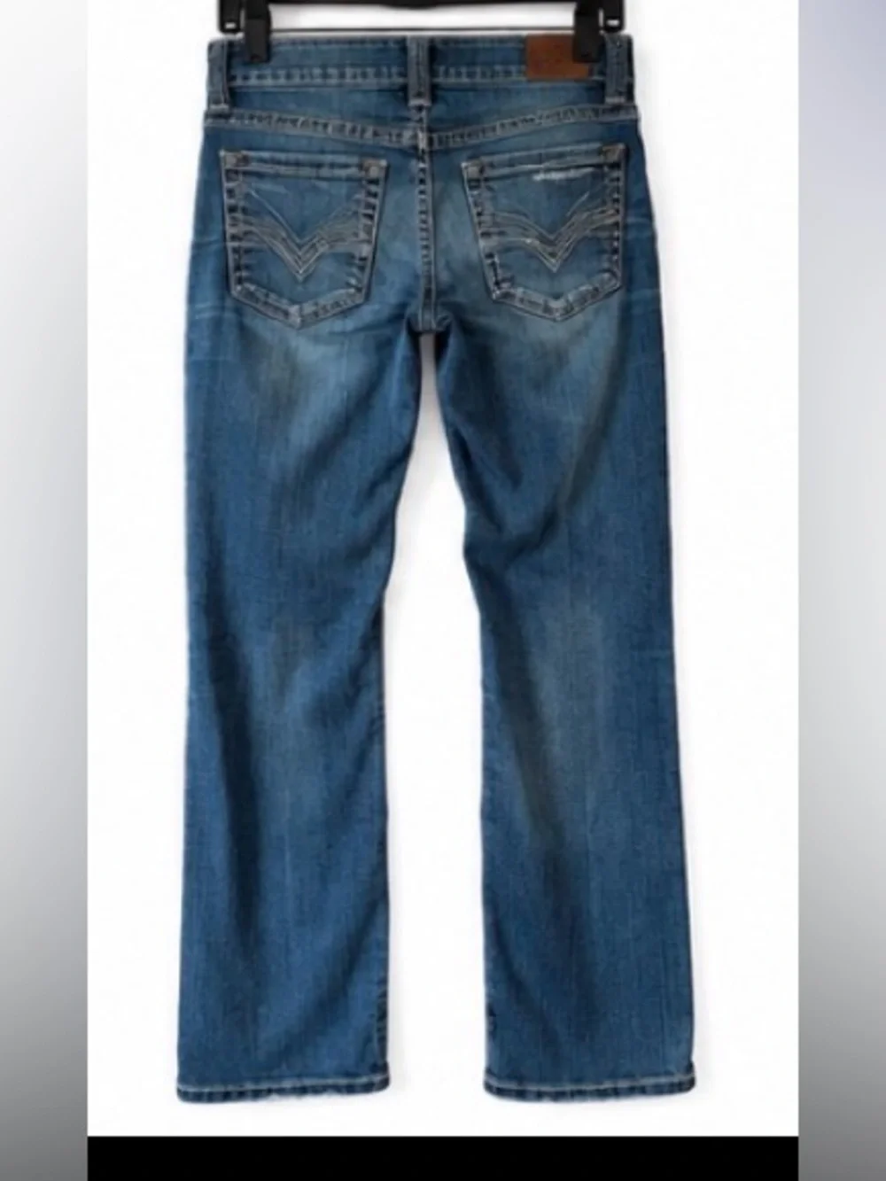 BKE Women’s Bootcut Jeans in Faded Blue Wash - Picture 2 of 8